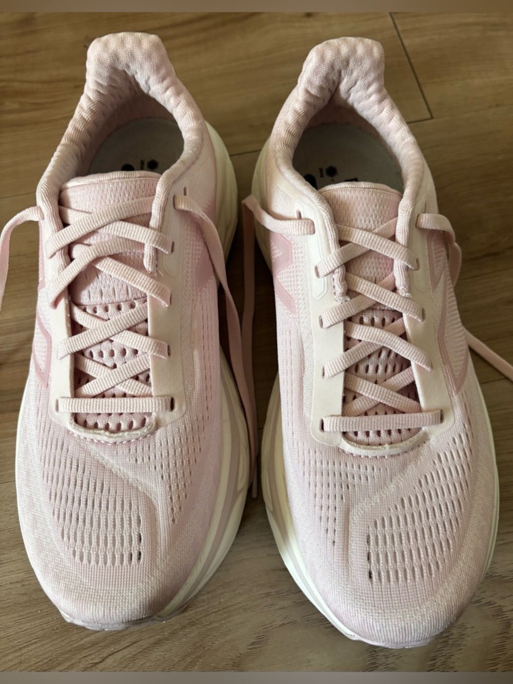 New Balance 1080 v14 B Light Pink Women's Athletic Sneakers - Breathable Lace-Up